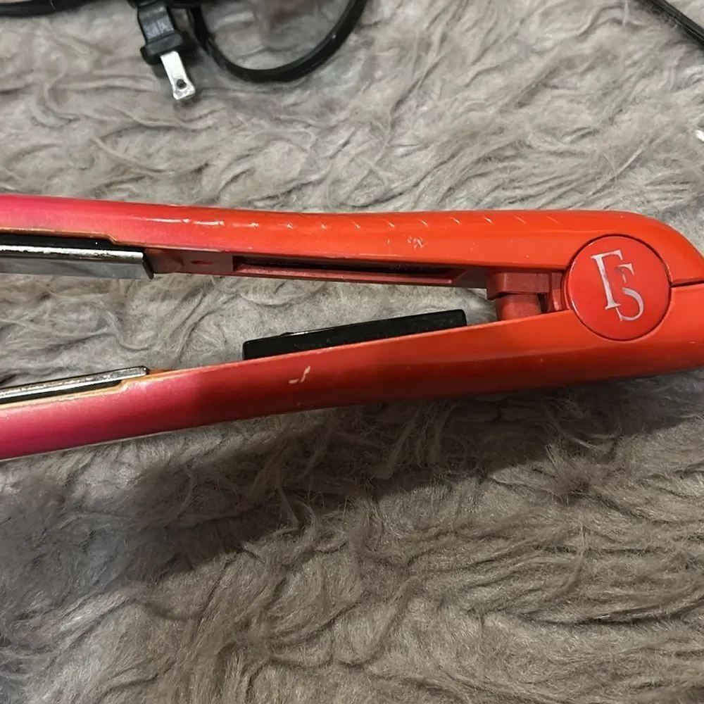 For styler women’s pink and orange ombré‎ flat iron